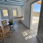 Blue And White Mykonos Ap2 *
