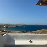 Blue And White Mykonos Ap2 شقة